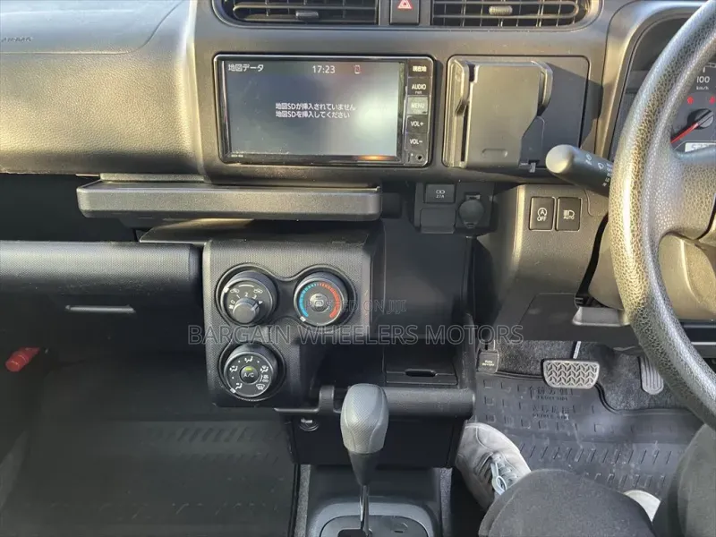 Toyota Succeed 2019 Silver