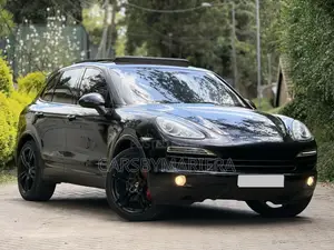 Porsche Cayenne 2014 Black