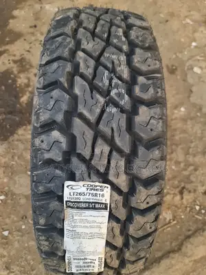 265 /75 R16 Cooper Tires (S/T) Maxx) Usa