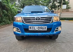 Toyota Hilux 2010 Blue
