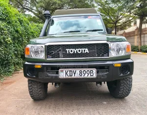 Toyota Land Cruiser 79 Series 2007 Green