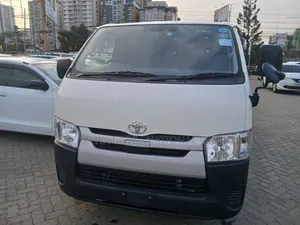 Toyota Grand HiAce 2020 White
