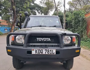 Toyota Land Cruiser 79 Series 2012 Green