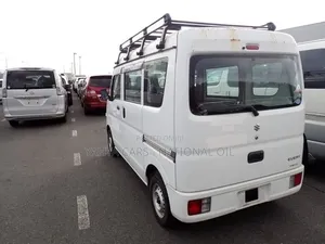 Suzuki Every 2019 White