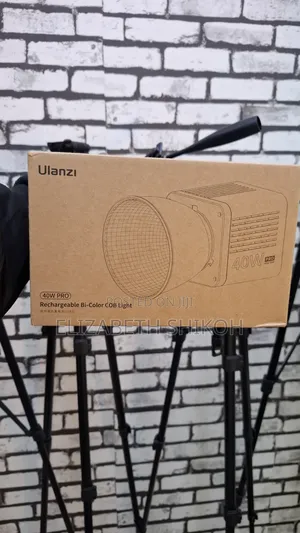 Ulanzi L023 40w Pro Cob Fill Light Black(With Adaptor)