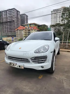 Porsche Cayenne 2014 White
