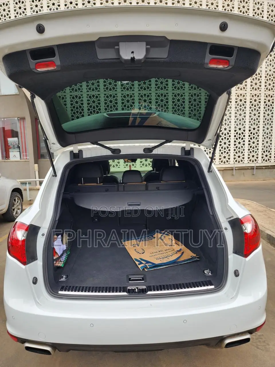 Porsche Cayenne 2014 White
