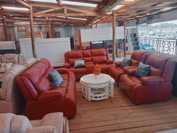 Spacious Maroon 7‐Seater Semi‐Recliner Sofa Set - thumbnail 2