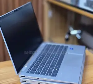 Laptop HP EliteBook 1040 G8 16GB Intel Core i7 SSD 512GB