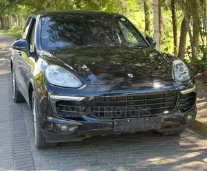 Porsche Cayenne 2018 Black