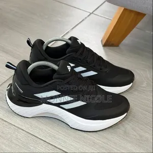 Adidas Super-Magma Runners