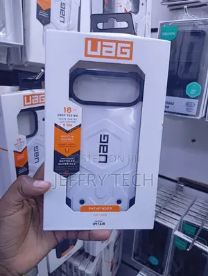 iPhone 17 Air Scratch-Resistant Skid Pads Case