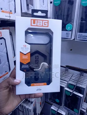 Urban Armor Gear (Uag) Pathfinder Magsafe Series Protective Case.