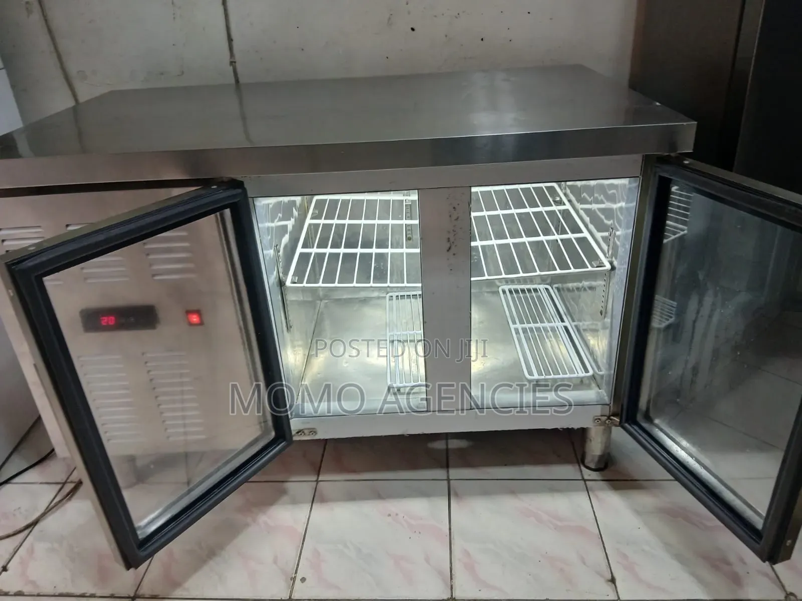 Undercounter Display Chiller