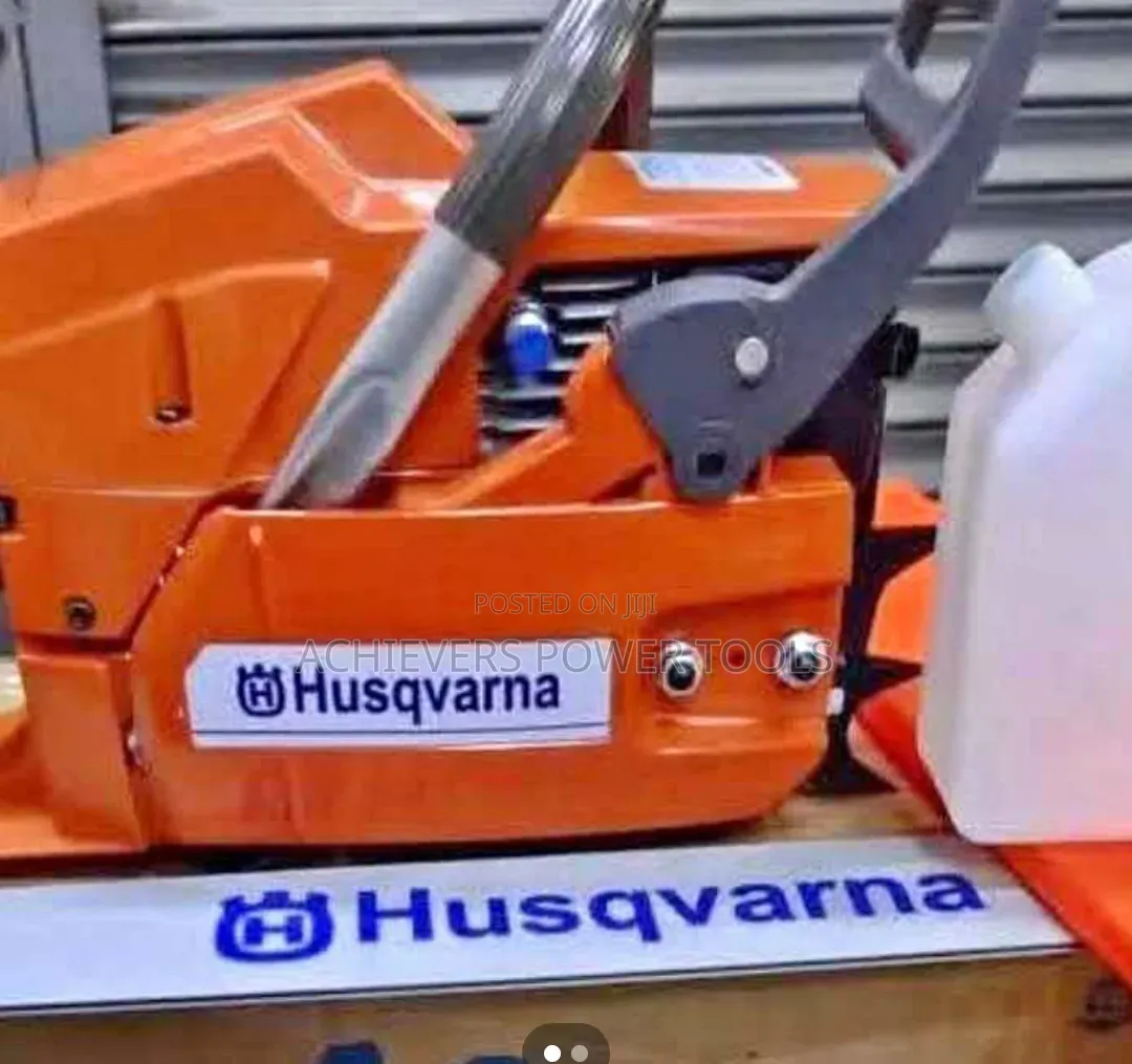 Husqvarna Chainsaw 272xp Machine /Powerful Chainsaw