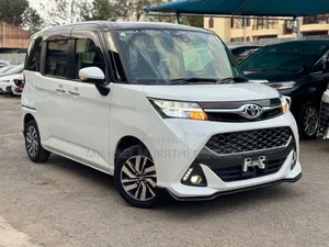 Toyota Tank 2019 White