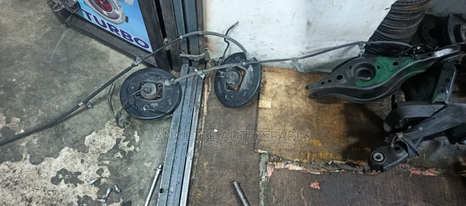 Complete Rear Hub Vitz