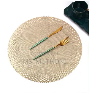 6pcs 38 Cm Table Mats With a Golden Stamping