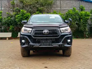 Toyota Hilux 2020 Black