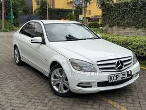 Mercedes-Benz C200 2010 White