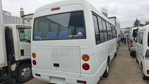 Mitsubishi Fuso Rosa 2019 White