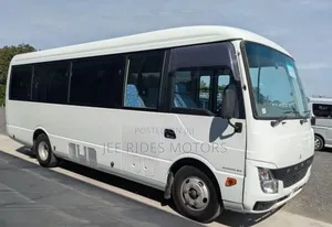 Mitsubishi Fuso Rosa 2019 White