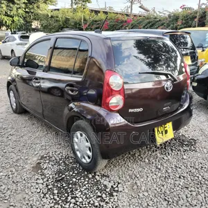 Toyota Passo 2014 Burgundy
