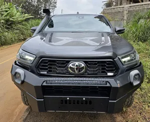 Toyota Hilux 2020 Gray