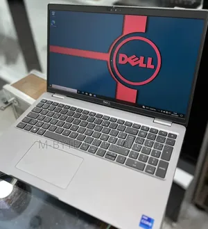 Laptop Dell Precision 3580 16GB Intel Core i7 SSD 512GB