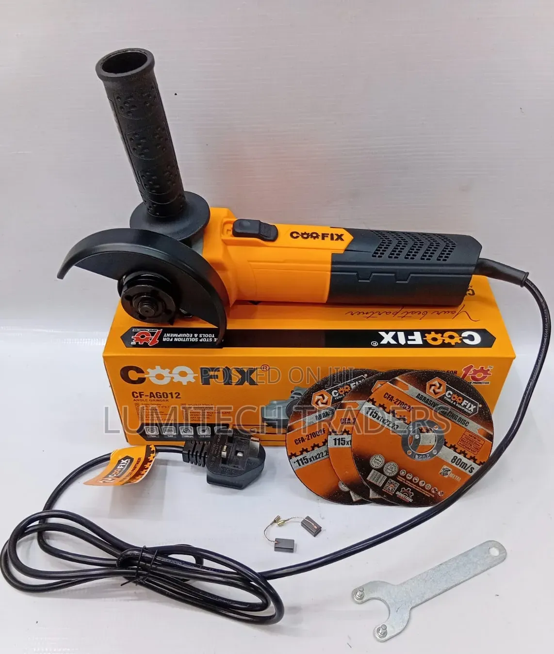 Coofix. 4.5 Grinder With Three
Cutting Disc
