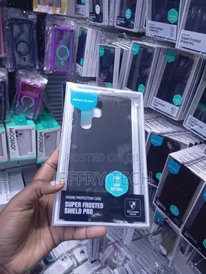 Samsung Galaxy S23 Ultra That Features a Dual-Protective Hybrid Case