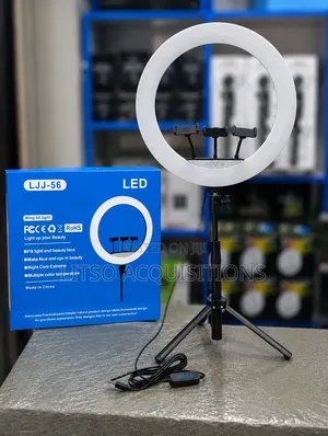 22 Inch Ring Light With Tree Phone Holders