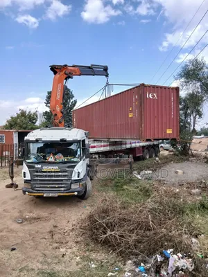 Selfloader Trailer for Hoisting and Transportation of Goods