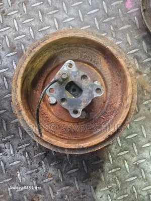 Rear Hub Mazda Demio 2005