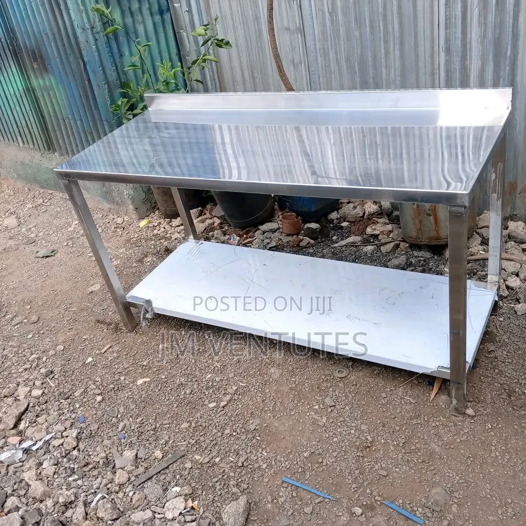 Durable Stainless Steel Working Table 4ft