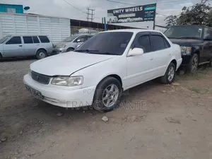 Toyota Corolla 2002 White