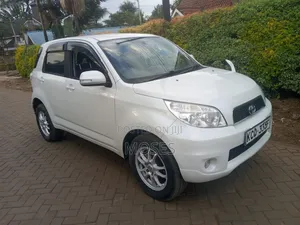 Toyota Rush 2012 White