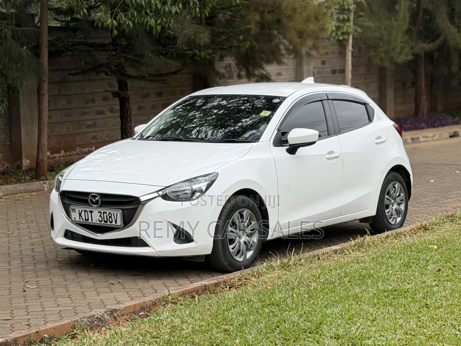 Mazda Demio 2014