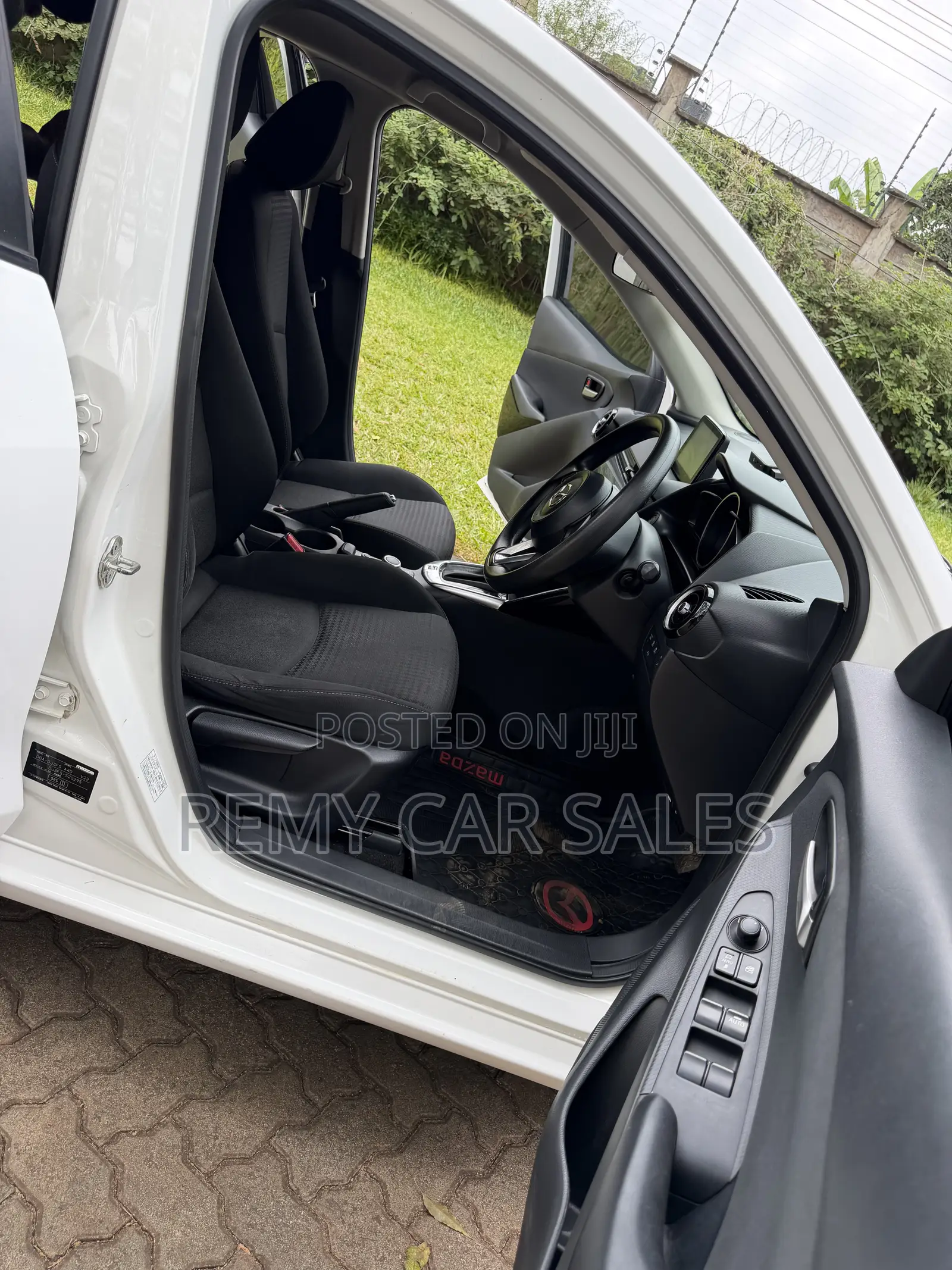 Mazda Demio 2014