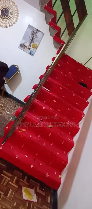 Staircase 12mm Red Dotted Executive Carpet