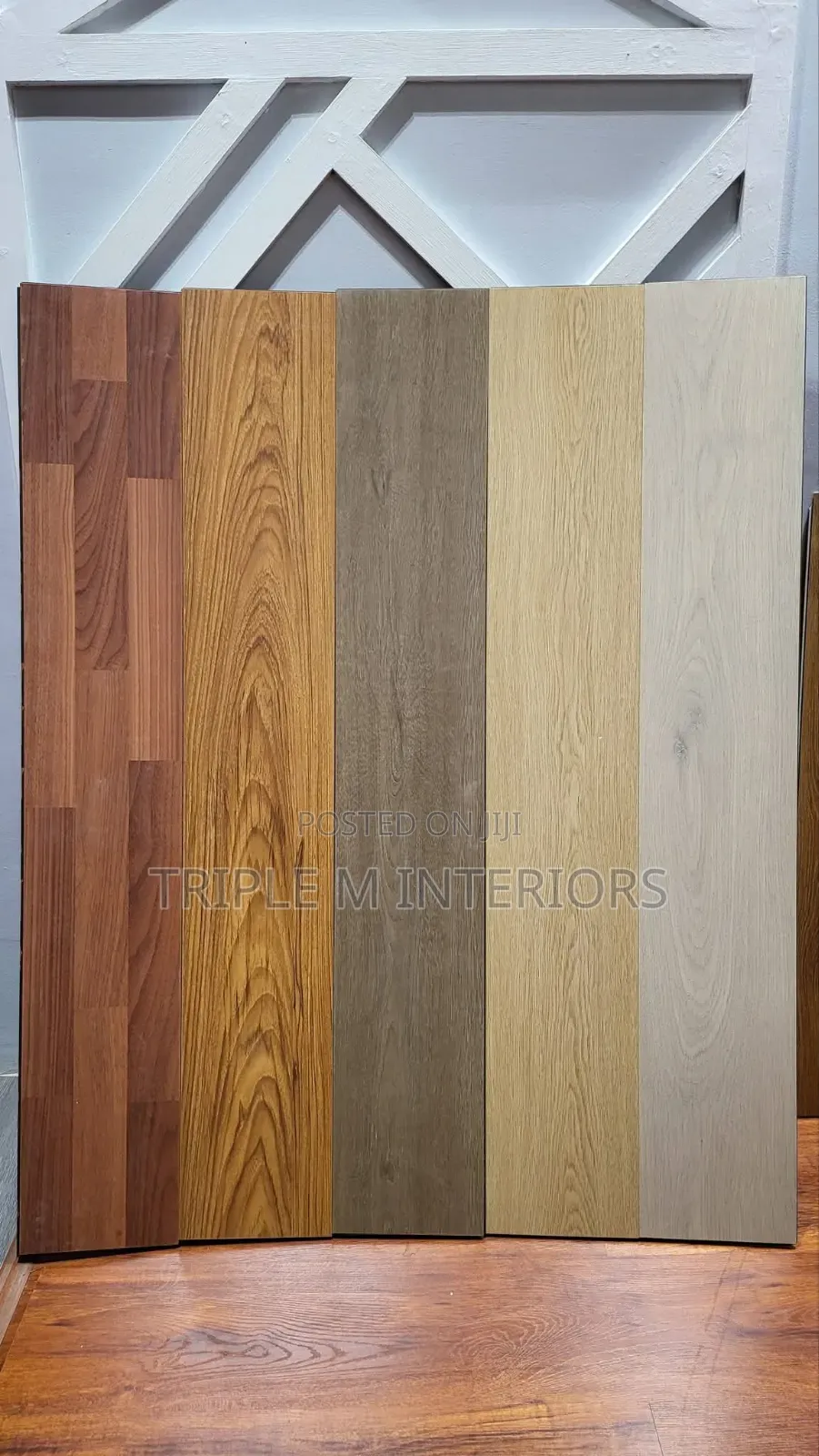Woodlike SPC Planks Flooring
