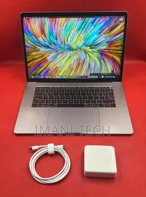 Laptop Apple MacBook Pro 2019 32GB Intel Core i9 SSD 512GB