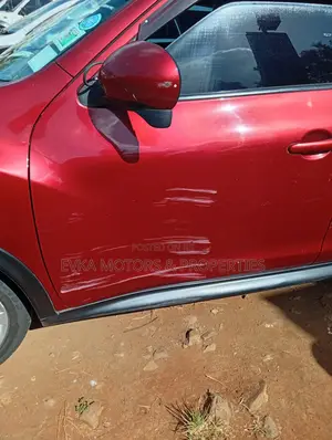 Nissan Juke 2011 Gold