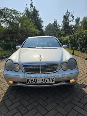Mercedes-Benz C200 2005 Silver