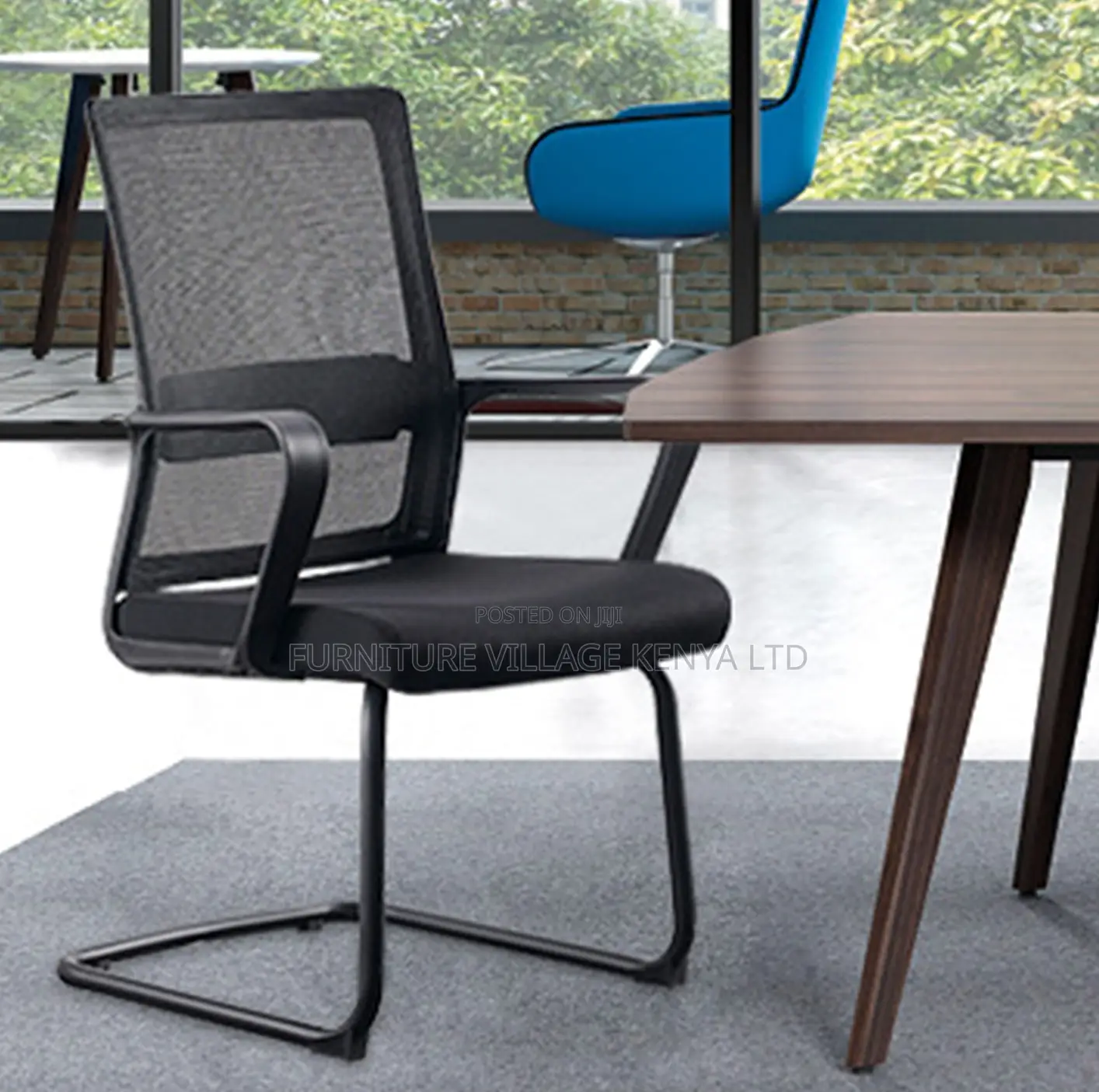 Executive Sled Base Waiting Seat