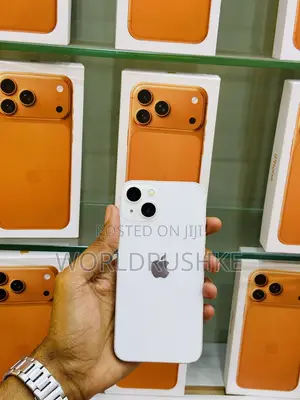New Apple iPhone 13 128 GB White