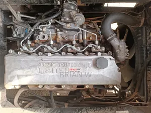Isuzu NQR 2014 Yellow
