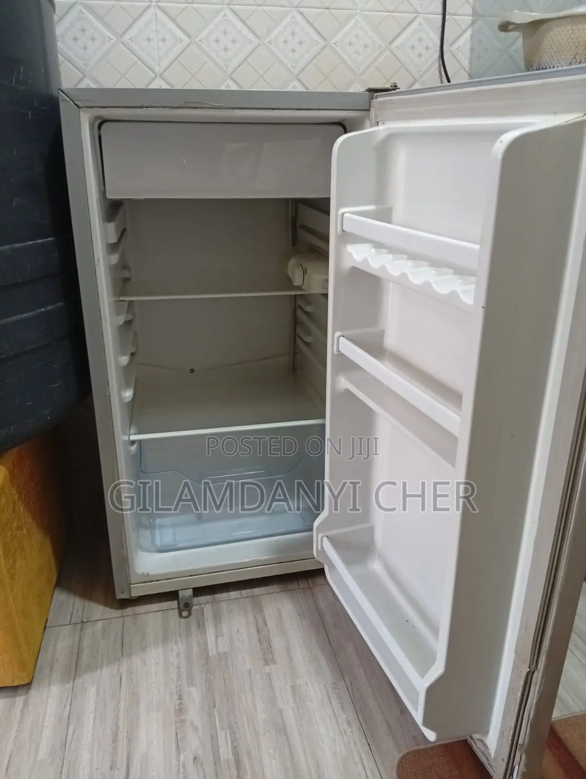 90l Fridge