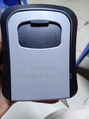 Wall-mounted Key Lock Box