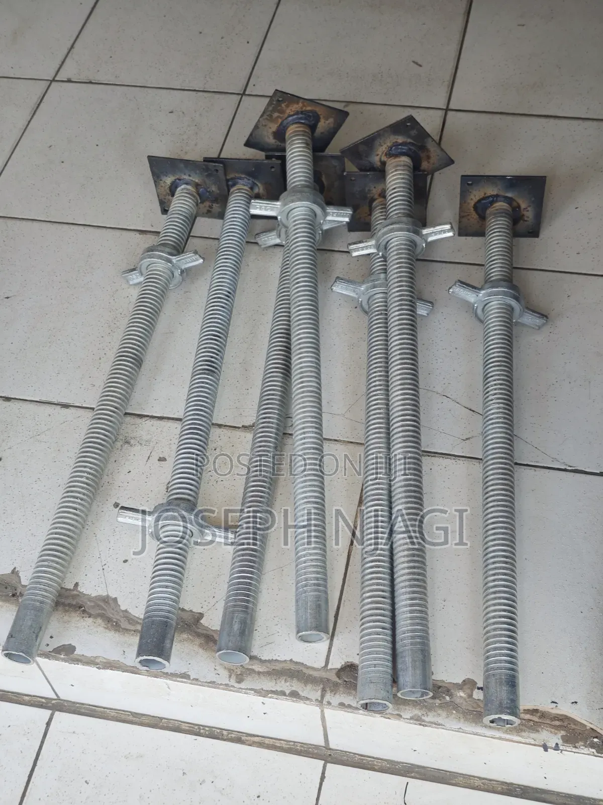 Adjustable Base Jacks